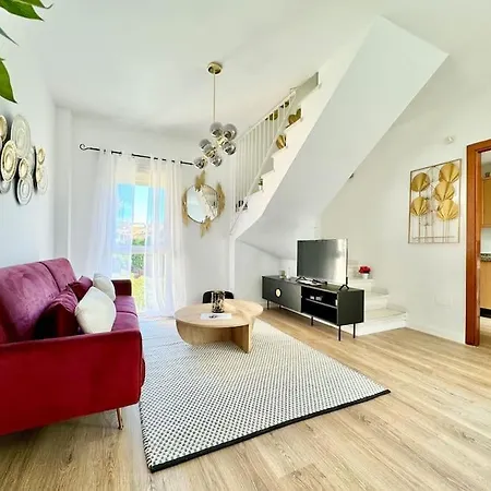 Historic Center Duplex With 3bd Ac & Parking Apartment *