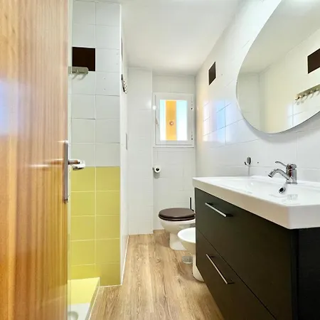 Historic Center Duplex With 3bd Ac & Parking Apartment