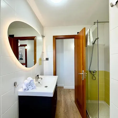 Apartment Historic Center Duplex With 3bd Ac & Parking